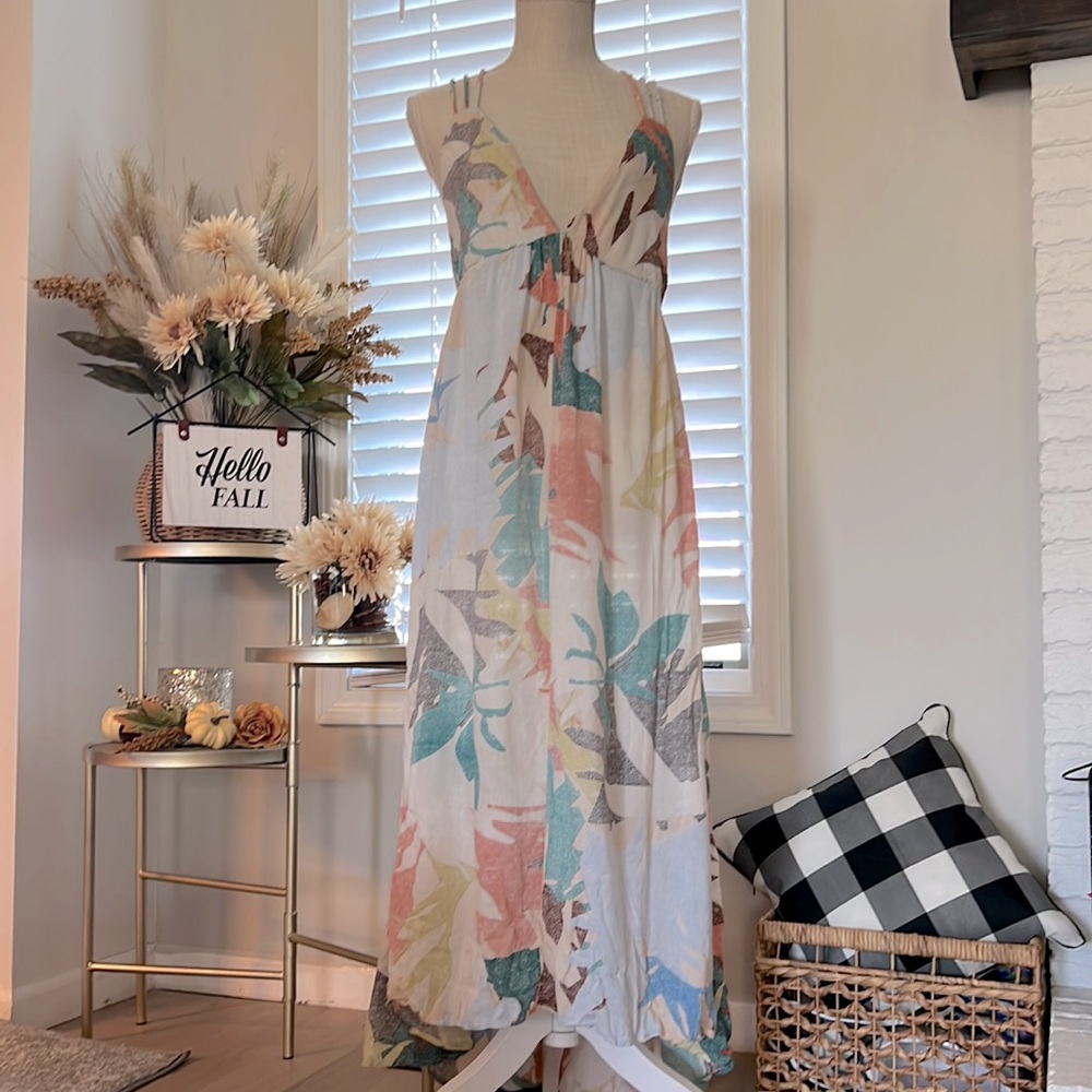 O’Neill Maxi Dress Size Medium